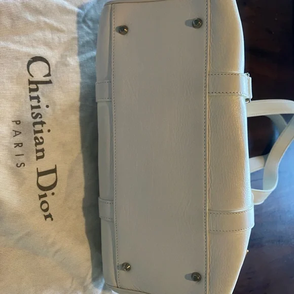 Dior white Leather Shoulder Bag with silver hardware COA and dust bag! - Picture 7 of 10